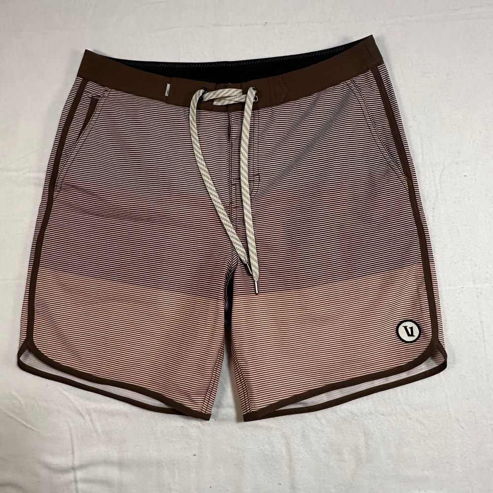 Vuori Mens Brown Striped Board Shorts Swim Trunks Size 32 Scalloped Hem 7.5"